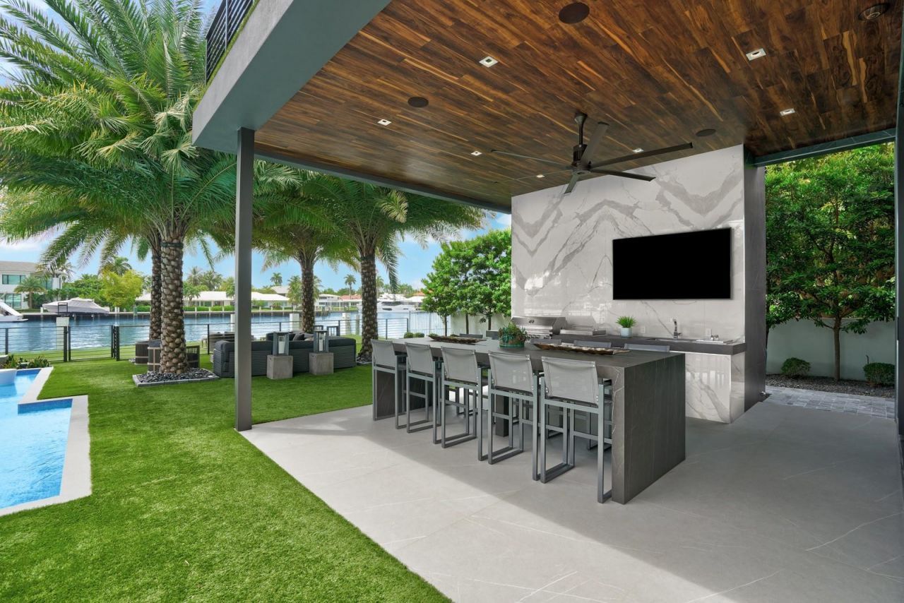 671 Middle River Drive, Fort Lauderdale, FL 33304 Photo