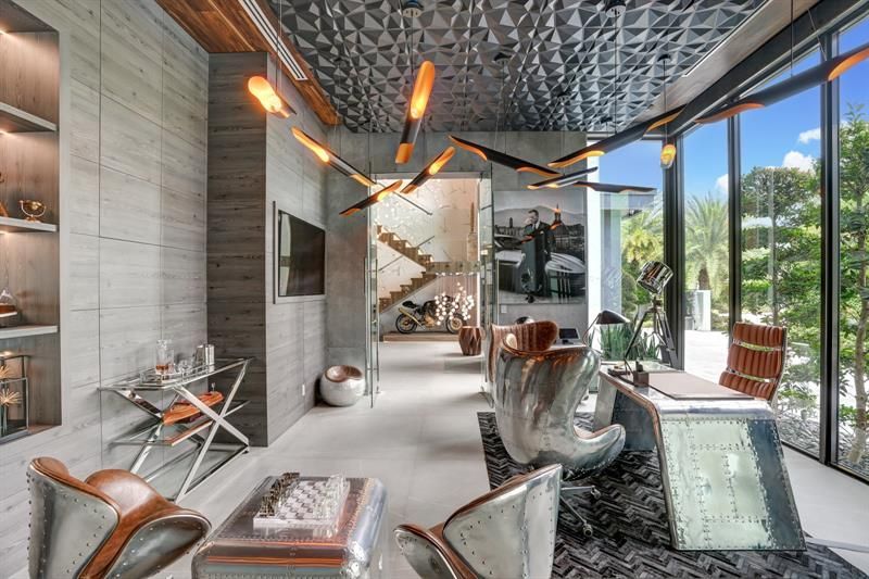 671 Middle River Dr, Fort Lauderdale, FL 33304 Photo