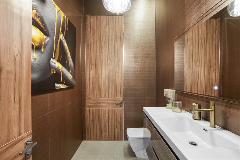 671 Middle River Dr, Fort Lauderdale, FL 33304 Photo