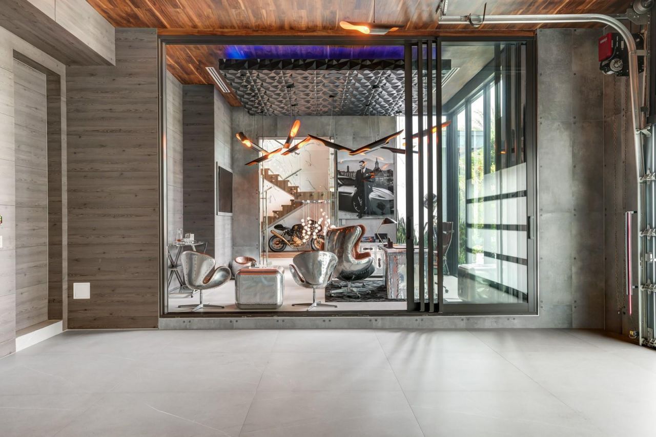 671 Middle River Drive, Fort Lauderdale, FL 33304 Photo