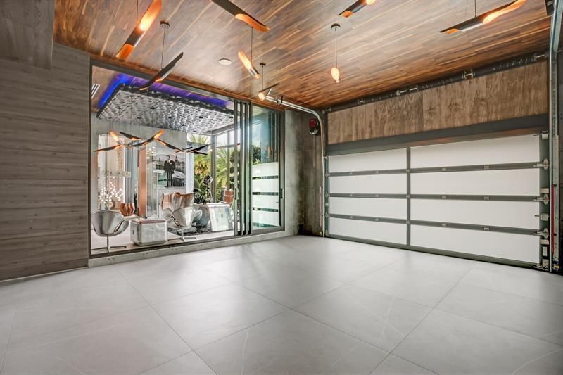 671 Middle River Dr, Fort Lauderdale, FL 33304 Photo