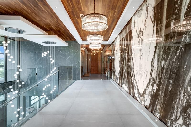 671 Middle River Dr, Fort Lauderdale, FL 33304 Photo