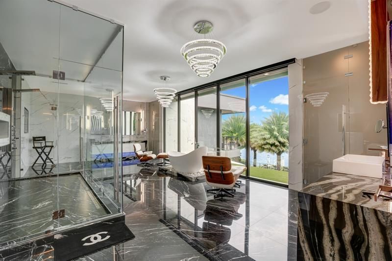 671 Middle River Dr, Fort Lauderdale, FL 33304 Photo