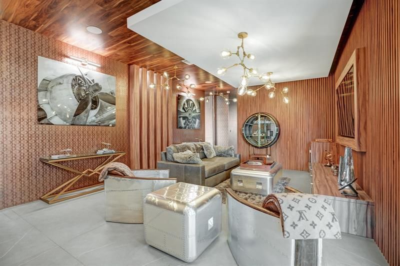 671 Middle River Dr, Fort Lauderdale, FL 33304 Photo