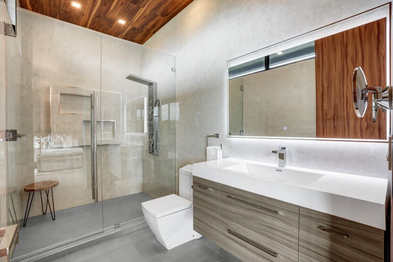 671 Middle River Drive, Fort Lauderdale, FL 33304 Photo