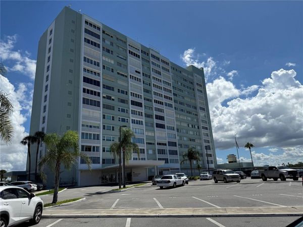 31 ISLAND WAY, Unit 1107, CLEARWATER BEACH, FL 33767