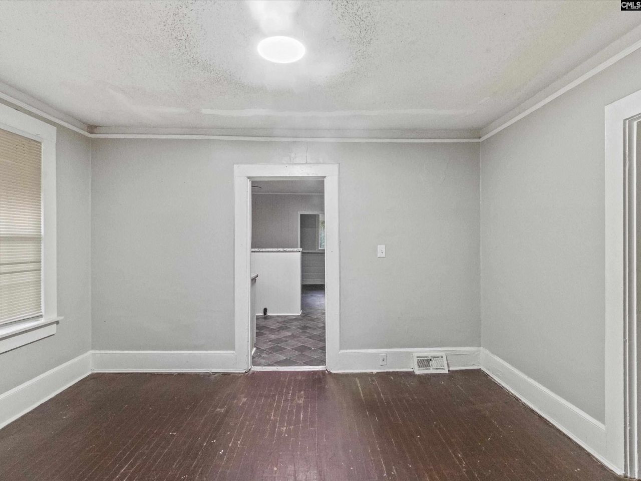 5018 N Main Street Photo 12