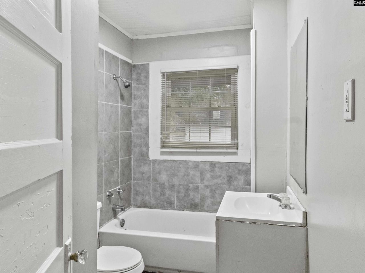 5018 N Main Street Photo 14