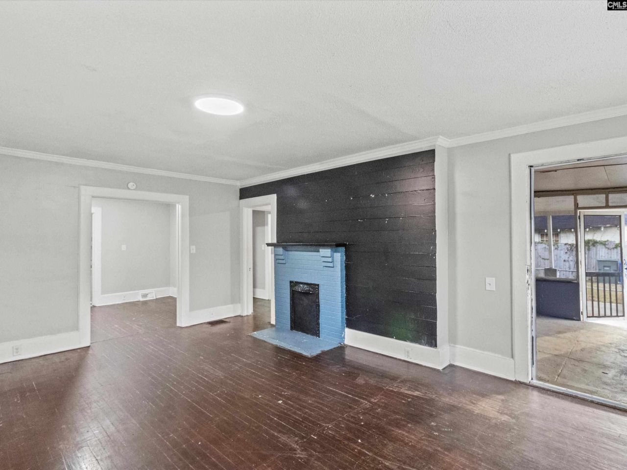 5018 N Main Street Photo 5