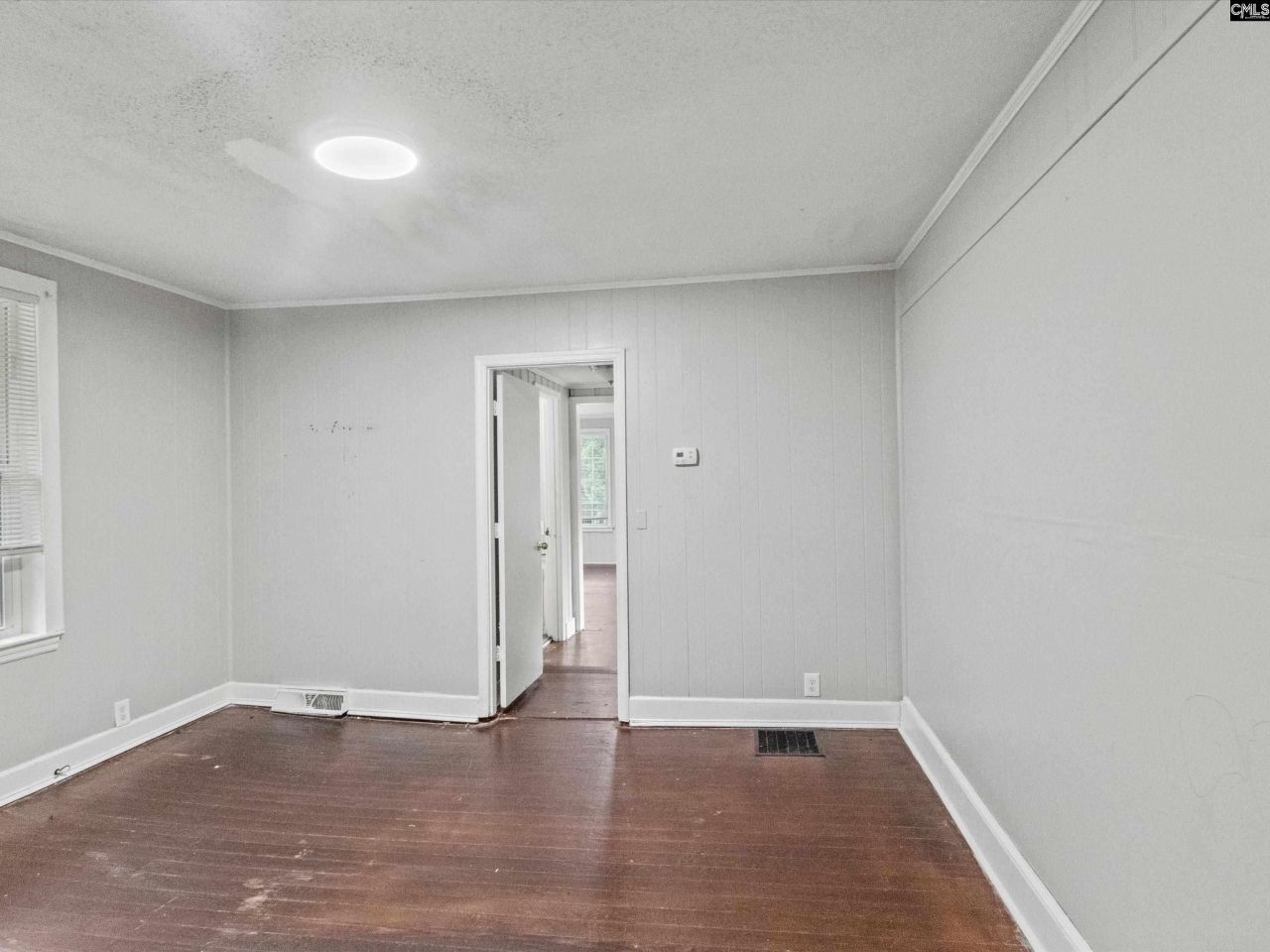 5018 N Main Street Photo 8