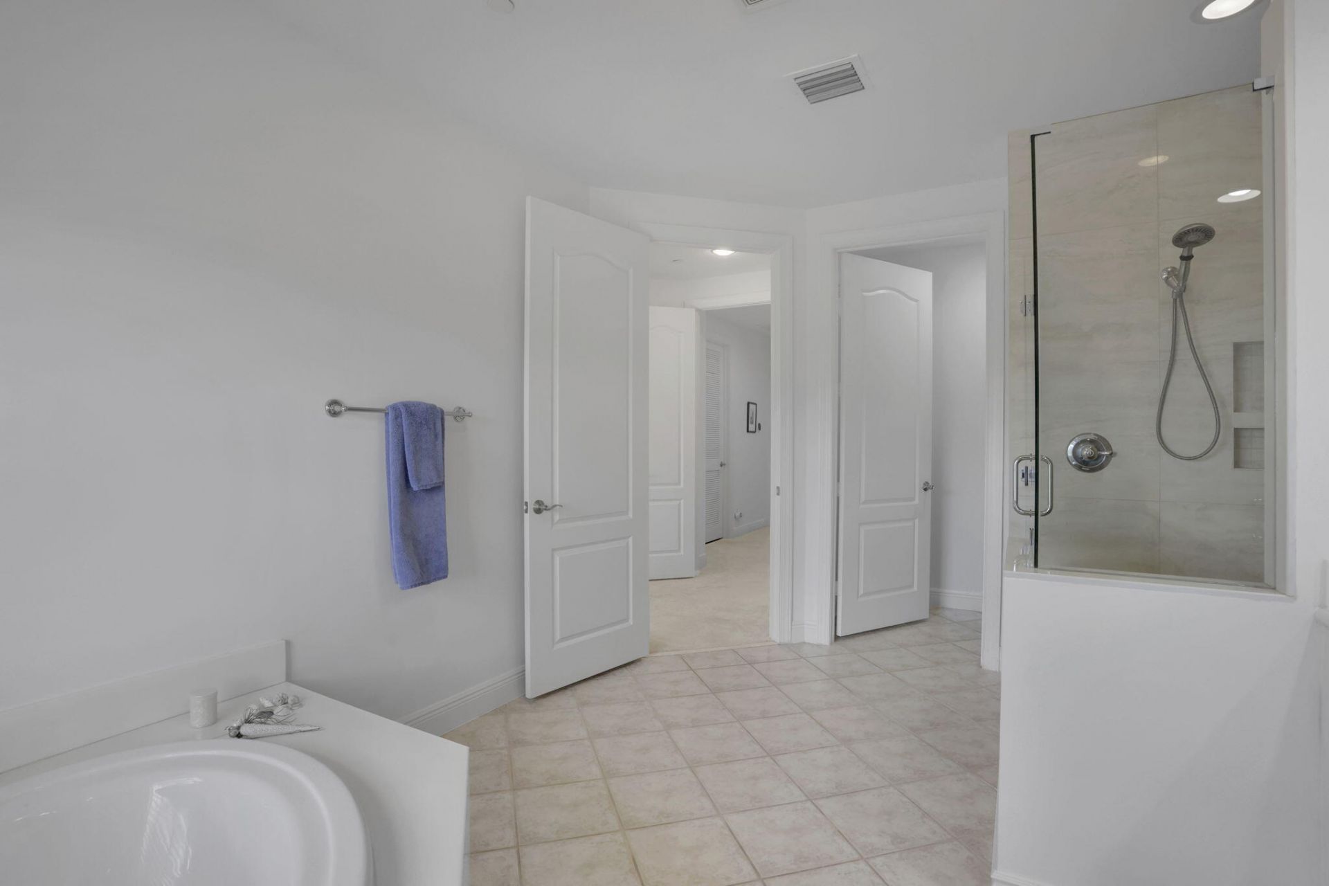 5660 NE Trieste Way, Boca Raton, FL 33487 Photo