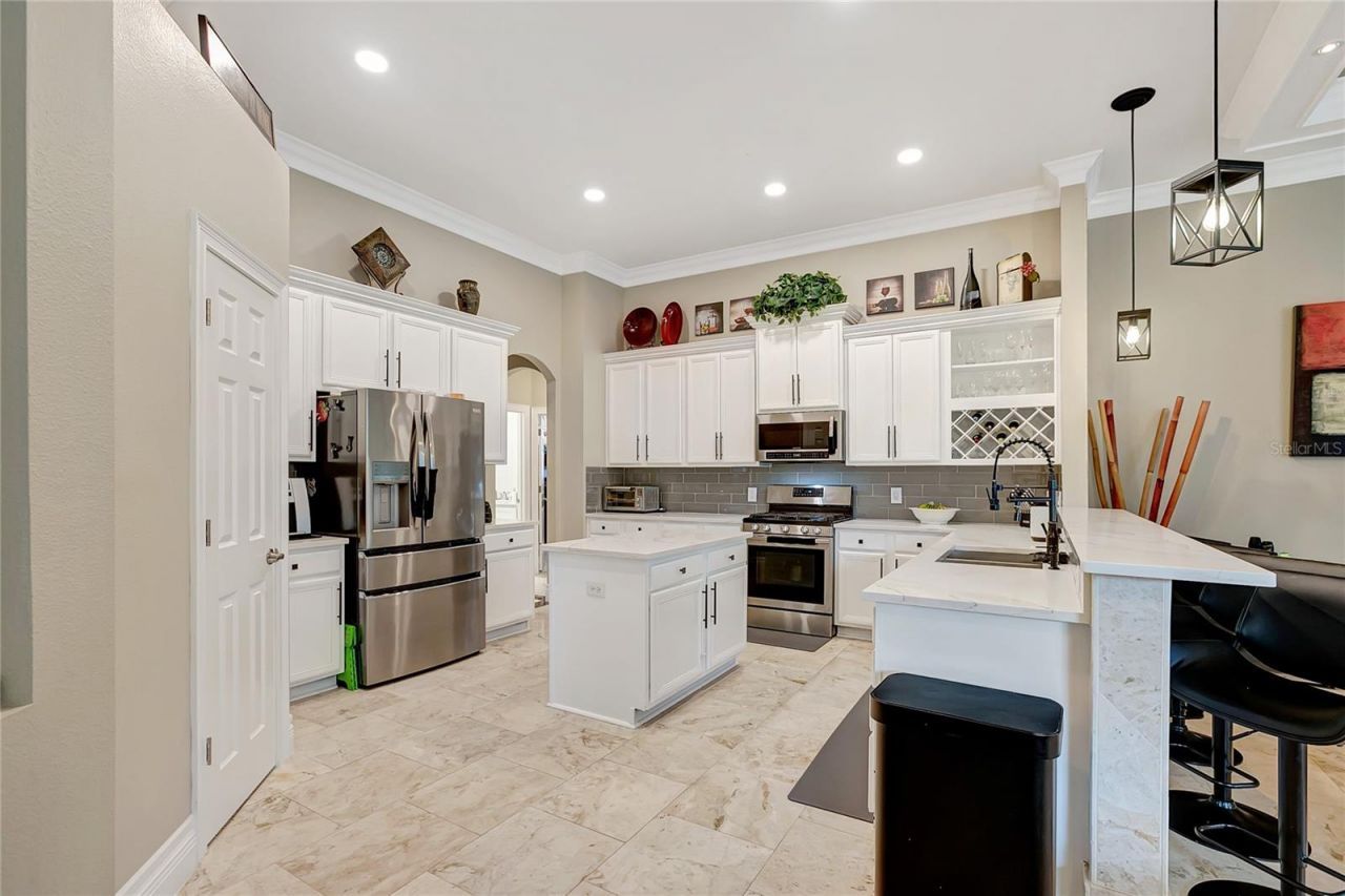 808 River Hammock Boulevard, Brandon, FL 33511 Photo