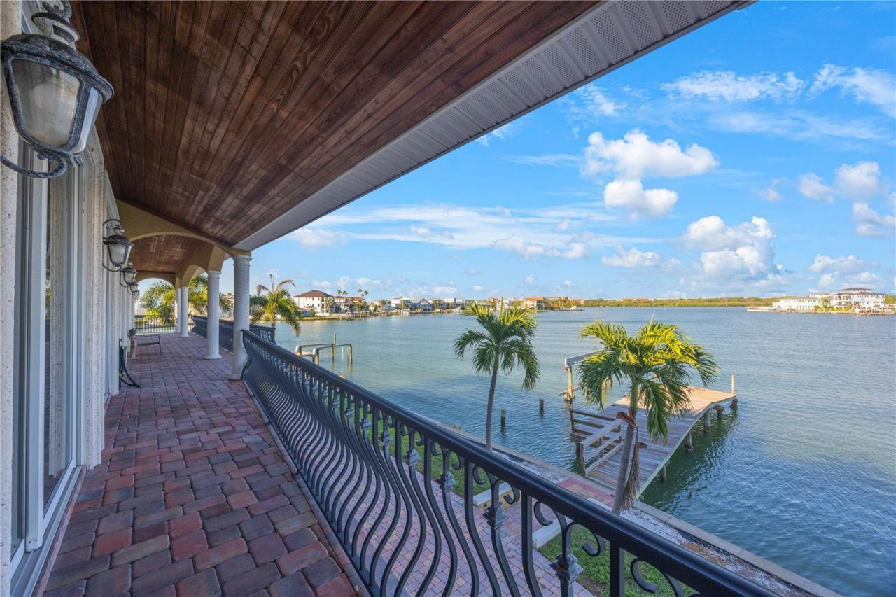 736 Pruitt Drive, Madeira Beach, FL 33708 Photo