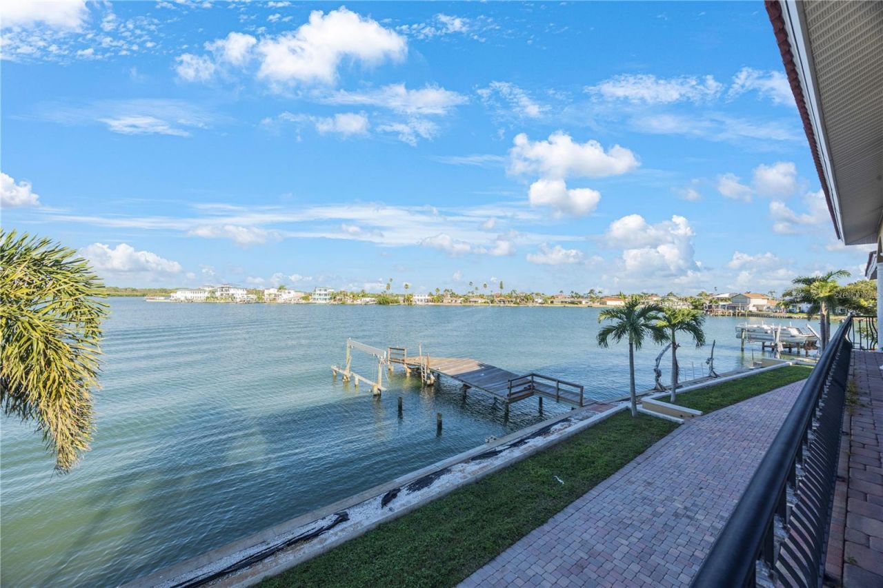 736 Pruitt Drive, Madeira Beach, FL 33708 Photo