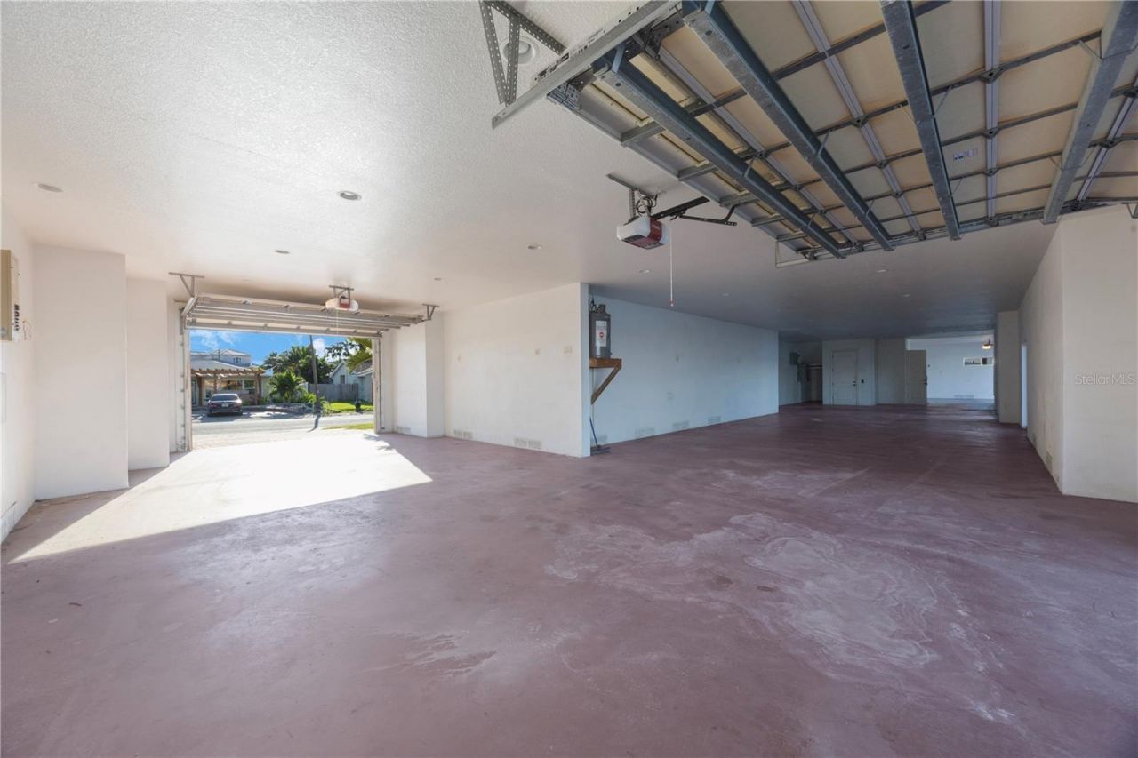 736 Pruitt Drive, Madeira Beach, FL 33708 Photo