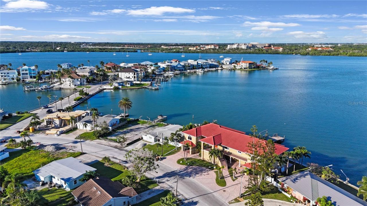 736 Pruitt Drive, Madeira Beach, FL 33708 Photo