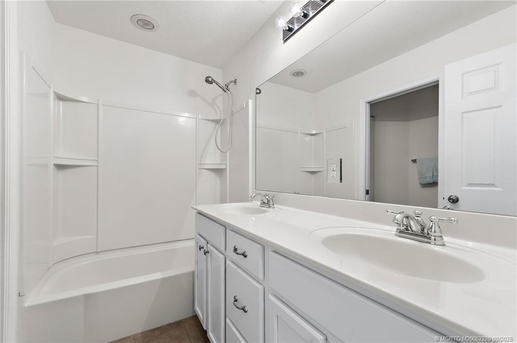 5338 SW Longspur Lane, Palm City, FL 34990 Photo