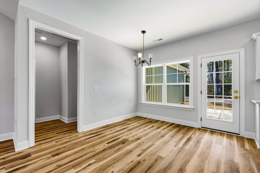 409 St. John Rd. Photo 6