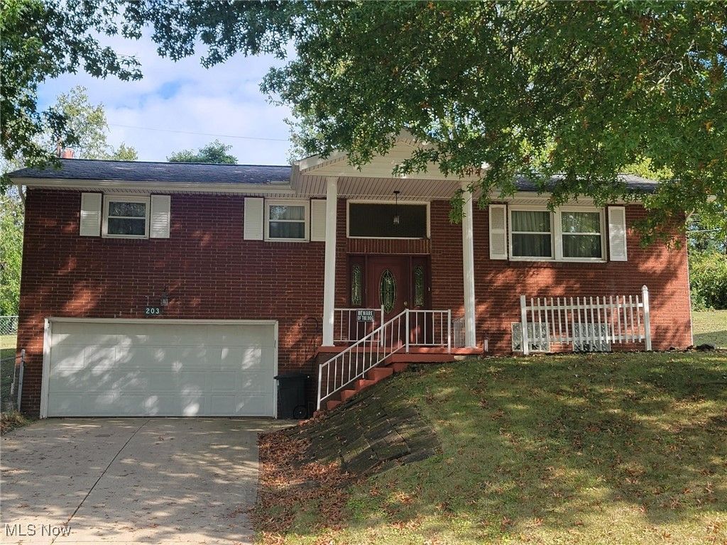 203 Mellwood Drive, Toronto, OH 43964 Main Photo