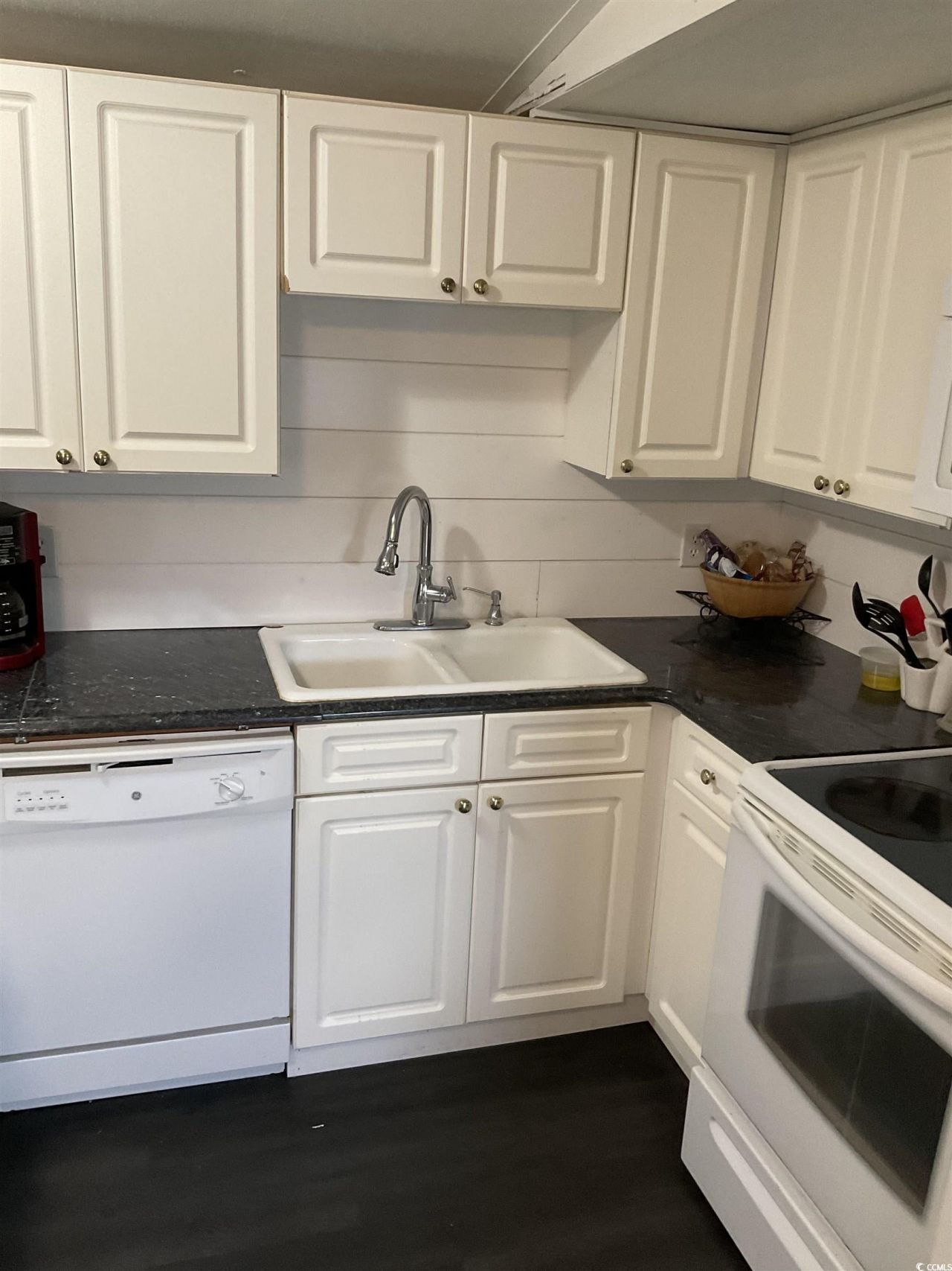 2733 Saggittarius Dr. Photo 10