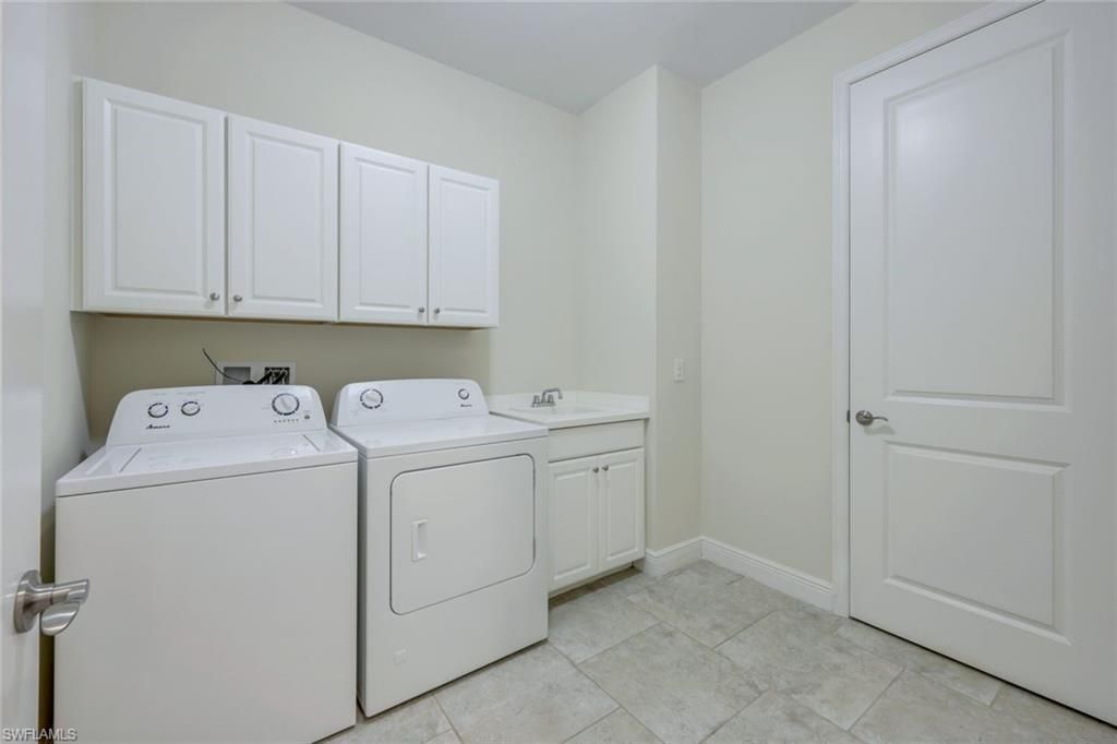 8602 Big Mangrove Dr, Fort Myers, FL 33908 Photo