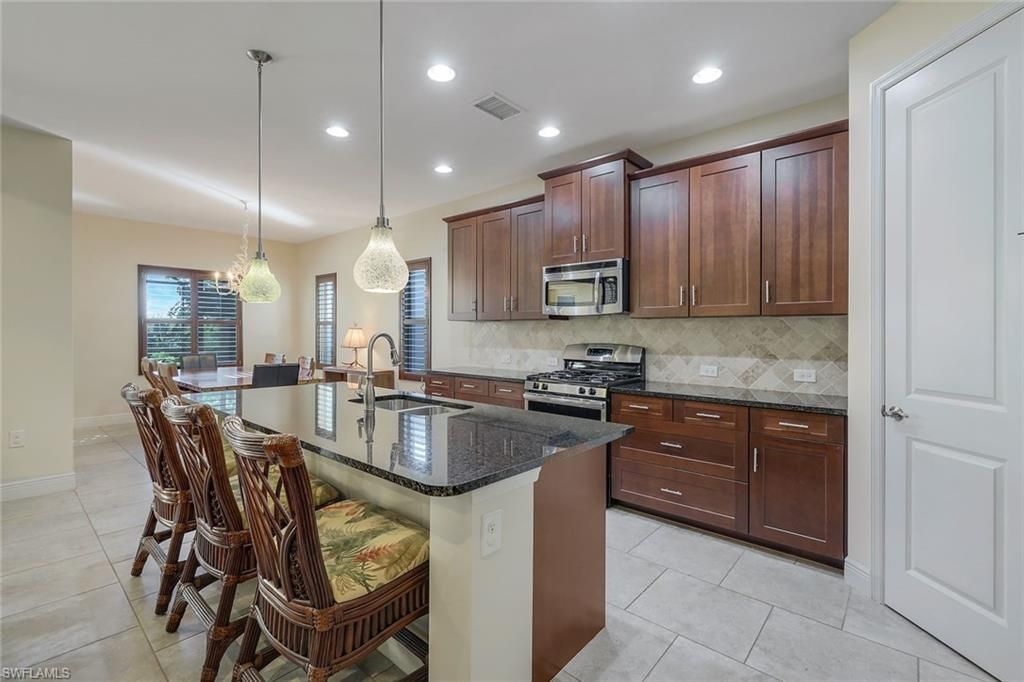 8602 Big Mangrove Dr, Fort Myers, FL 33908 Photo