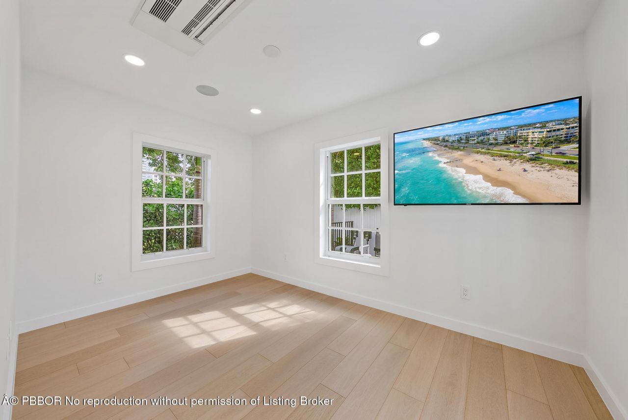 291 Austin Lane, West Palm Beach, FL 33401 Photo