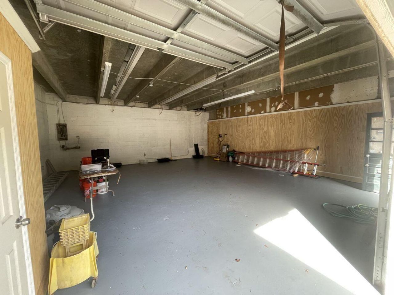 121 Hemphill Court Court Photo 6