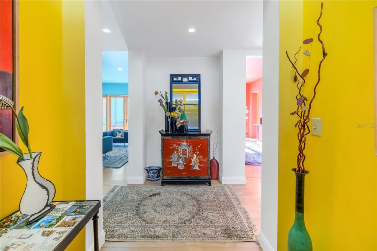 838 Monterey Boulevard Ne, Saint Petersburg, FL 33704 Photo