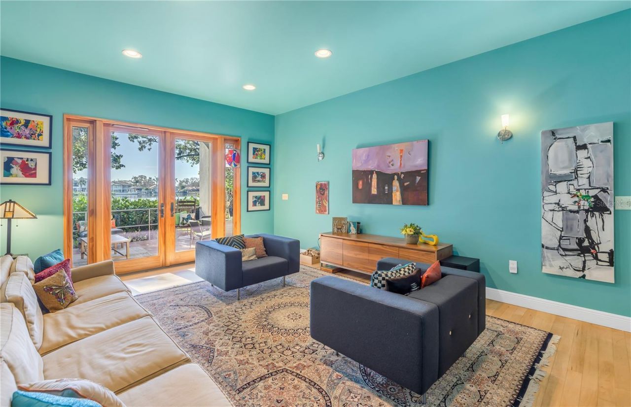 838 Monterey Boulevard Ne, Saint Petersburg, FL 33704 Photo