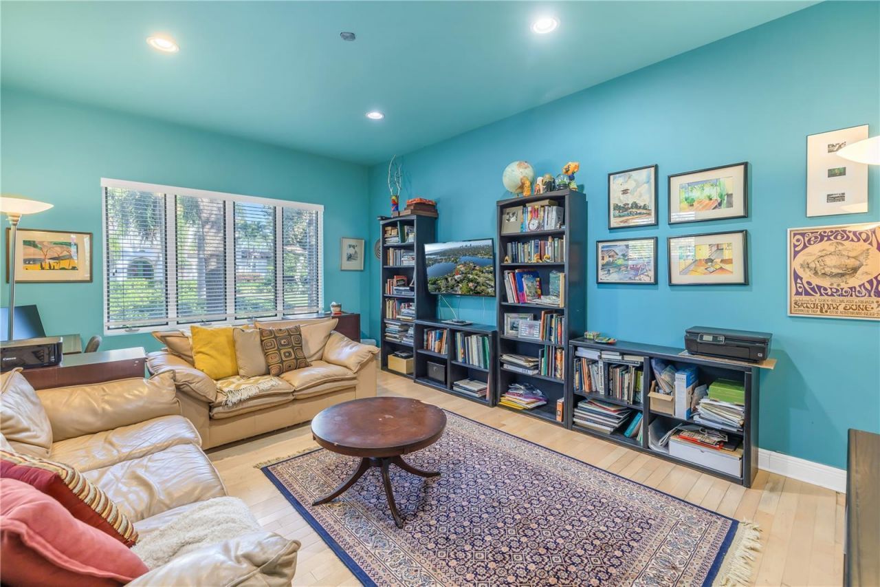 838 Monterey Boulevard Ne, Saint Petersburg, FL 33704 Photo