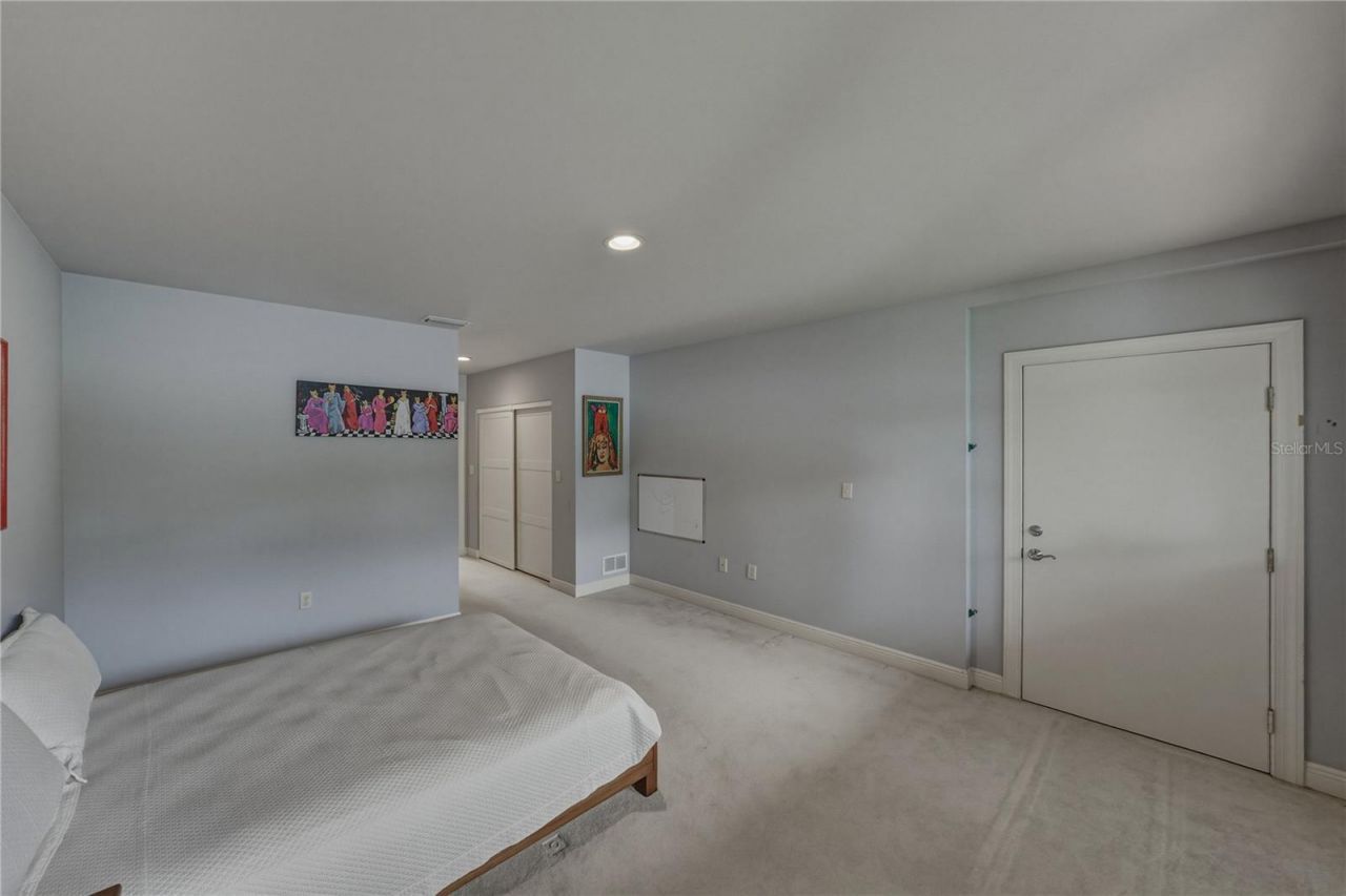 838 Monterey Boulevard Ne, Saint Petersburg, FL 33704 Photo
