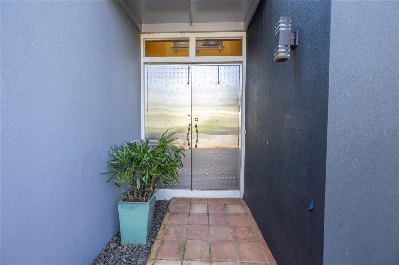 838 Monterey Boulevard Ne, Saint Petersburg, FL 33704 Photo