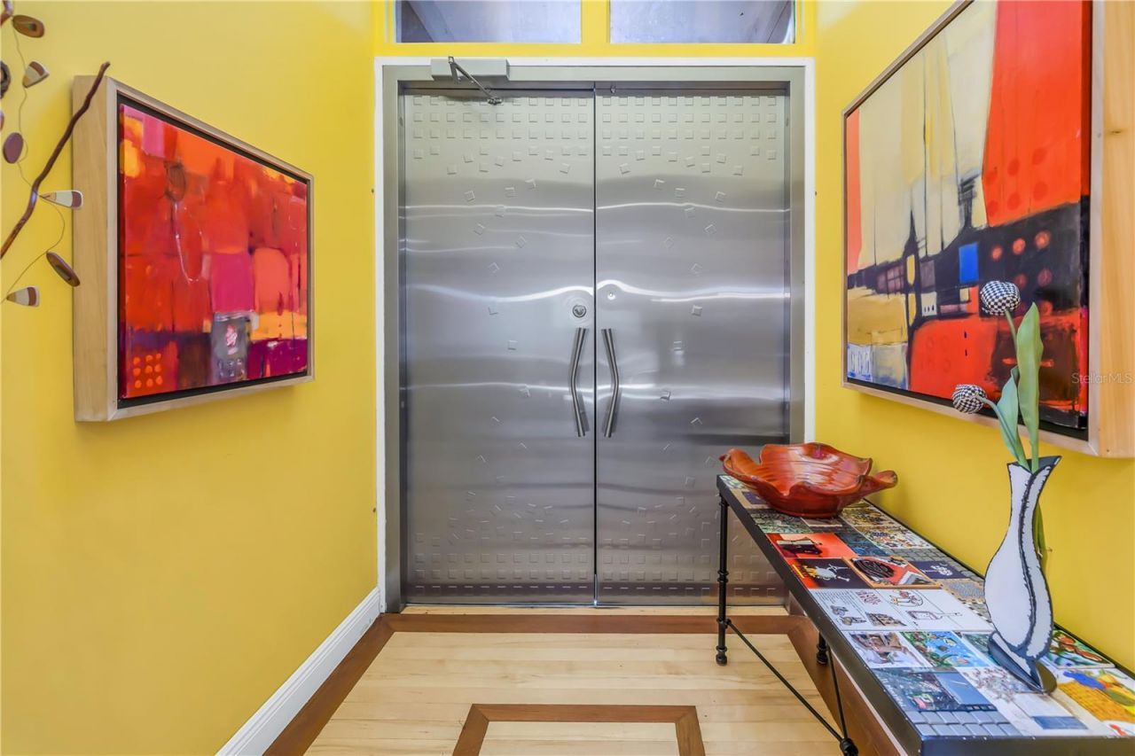 838 Monterey Boulevard Ne, Saint Petersburg, FL 33704 Photo