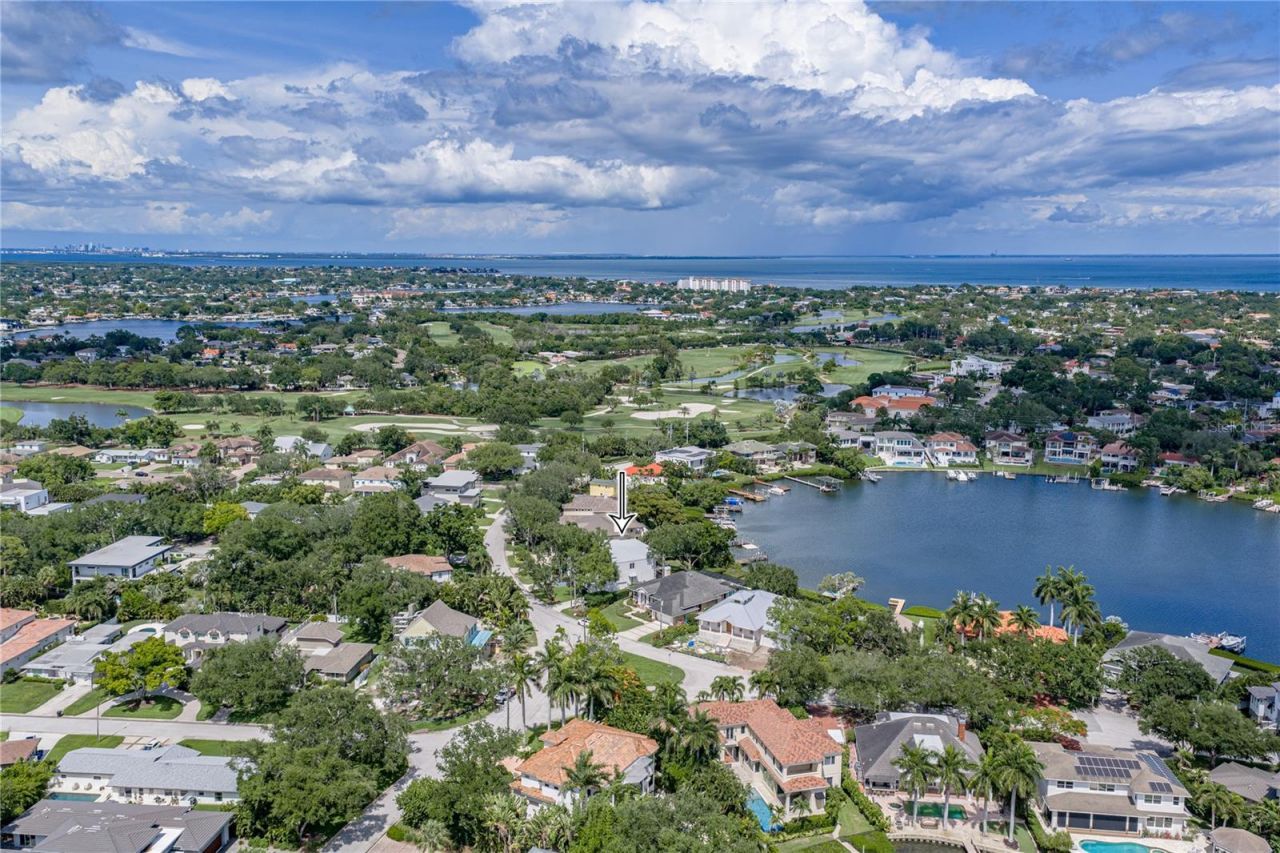 838 Monterey Boulevard Ne, Saint Petersburg, FL 33704 Photo