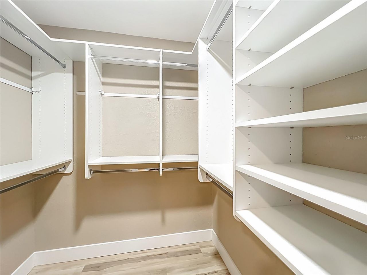 710 SE 1st Court, Crystal River, FL 34429 Photo