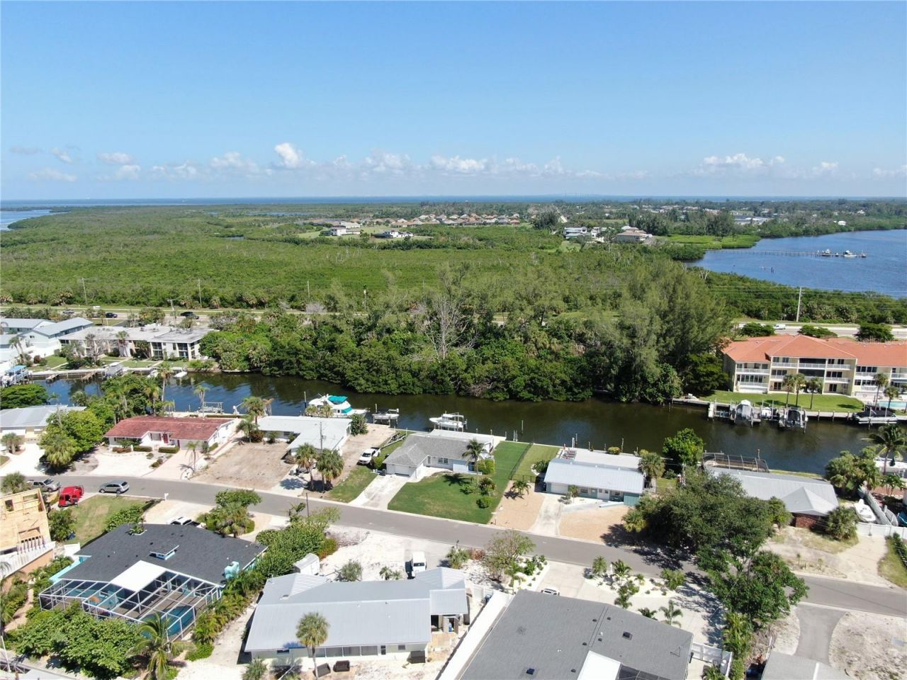 10005 W Manatee Avenue W, Bradenton, FL 34209 Photo