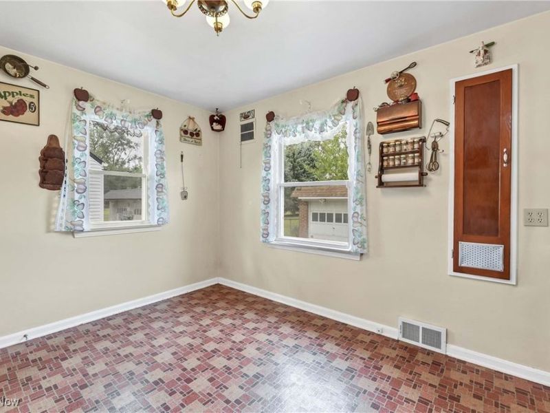 5714 Stickney Avenue, Cleveland, OH 44144 Photo 11