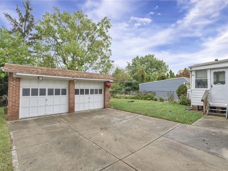 5714 Stickney Avenue, Cleveland, OH 44144 Photo 32