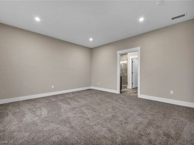 3630 Great Windsor Lane, Green, OH 44685 Photo 23