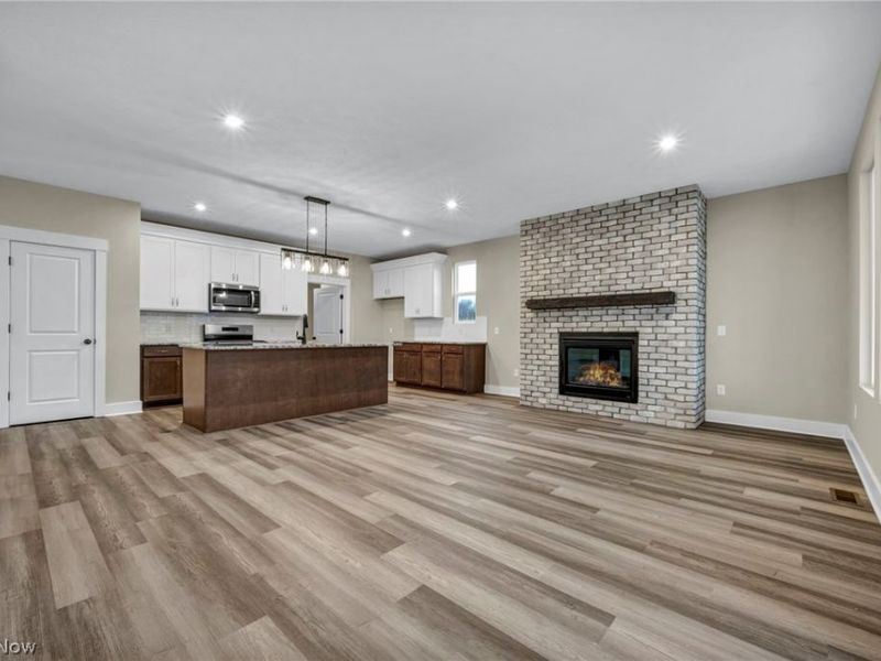 3630 Great Windsor Lane, Green, OH 44685 Photo 6