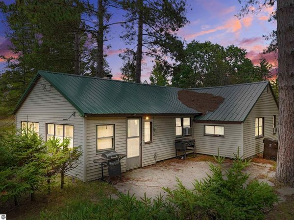 1667 Walker Road E, Lake City, MI 49651