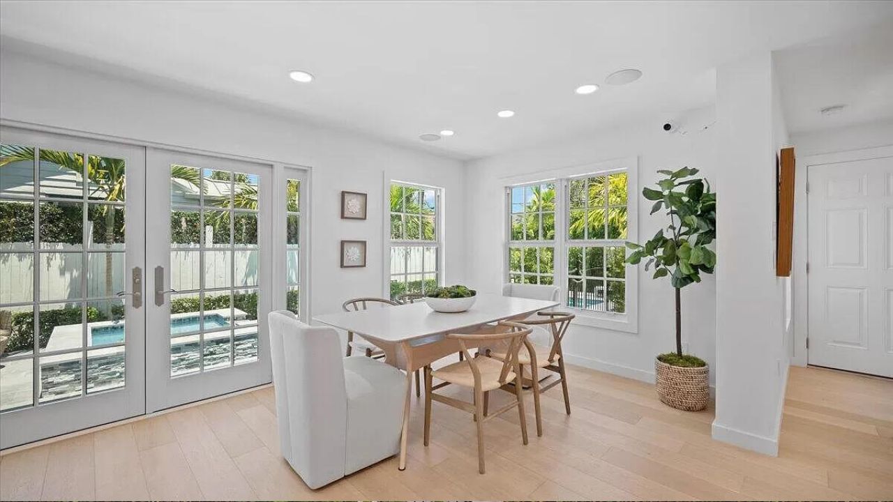 291 Austin Lane, West Palm Beach, FL 33401 Photo