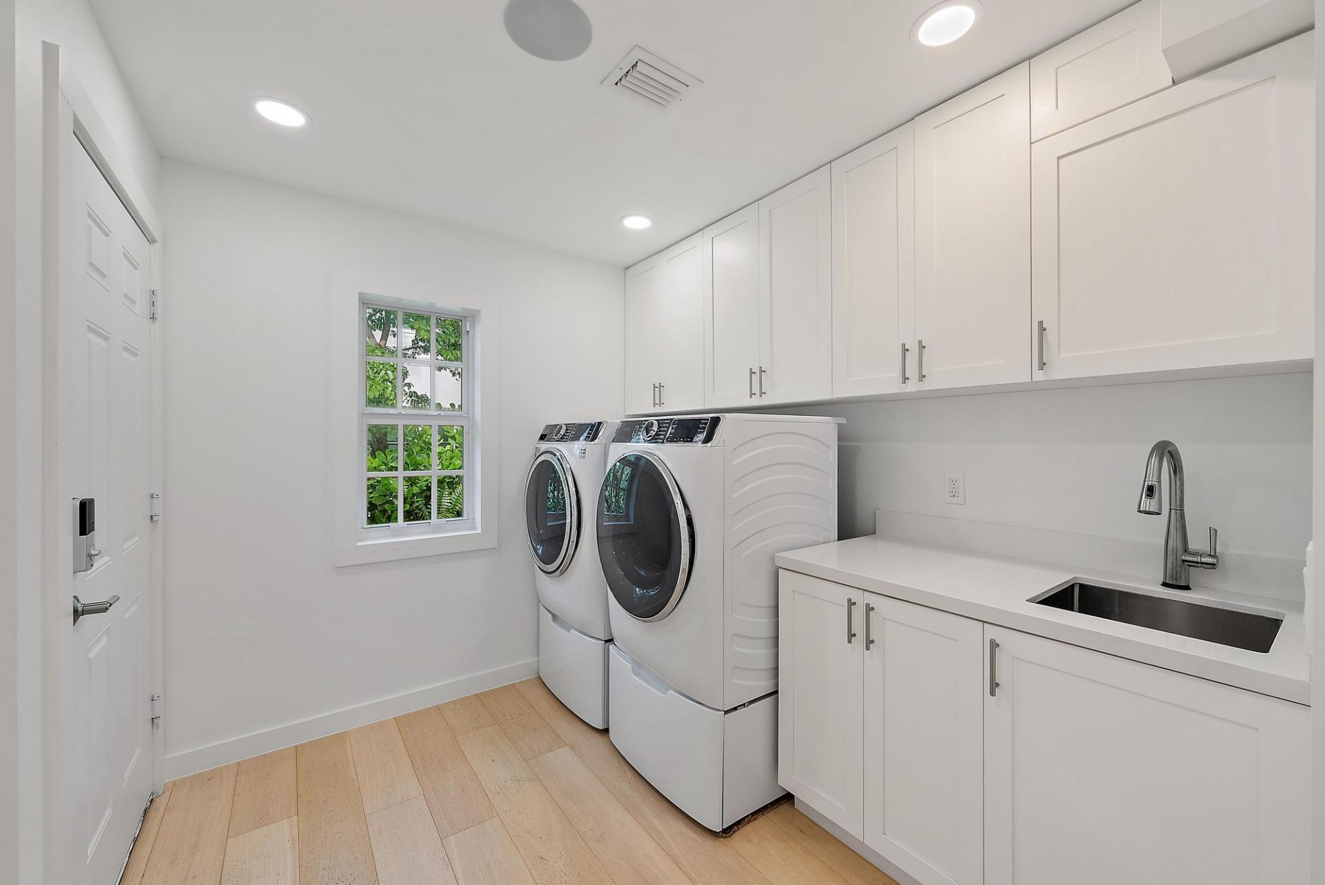 291 Austin Lane, West Palm Beach, FL 33401 Photo