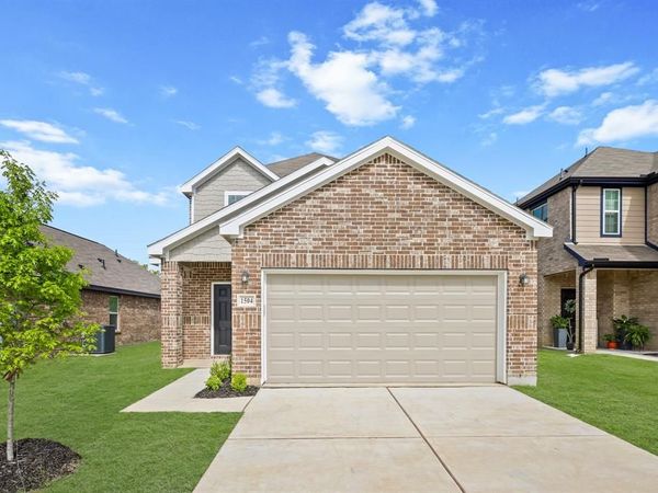 1504 Romans Road, Ennis, TX 75119