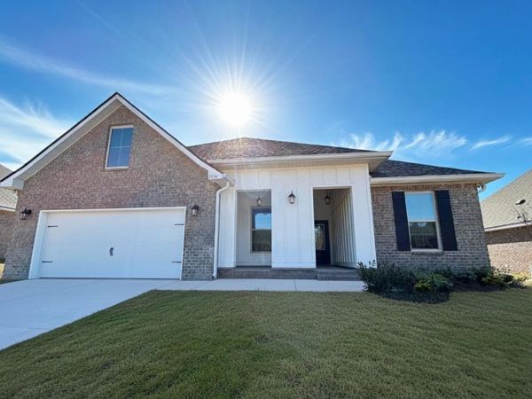 2735 Louis Circle, Crestview, FL 32536