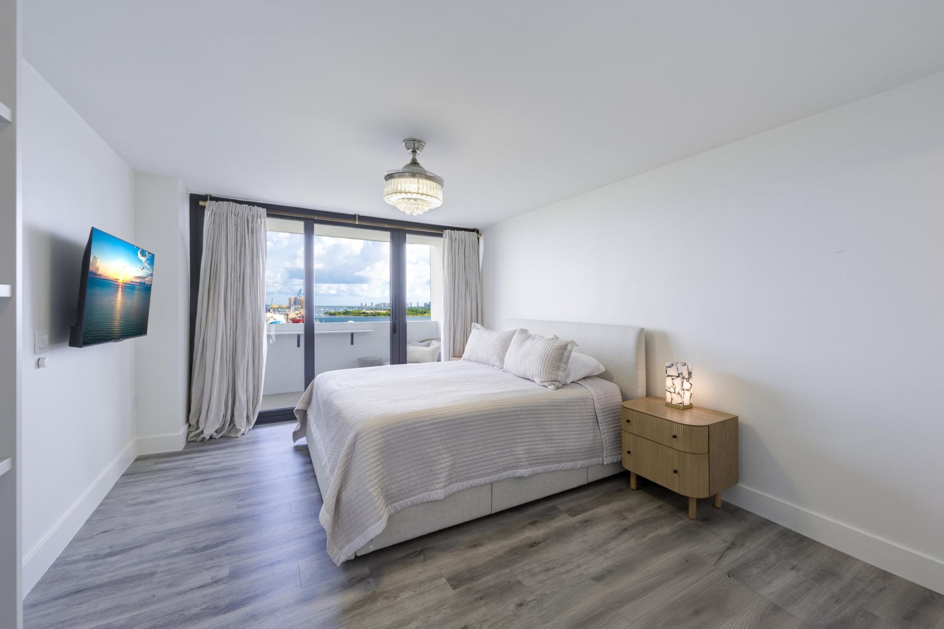 5600 N Flagler Drive, Unit 1207, West Palm Beach, FL 33407 Photo