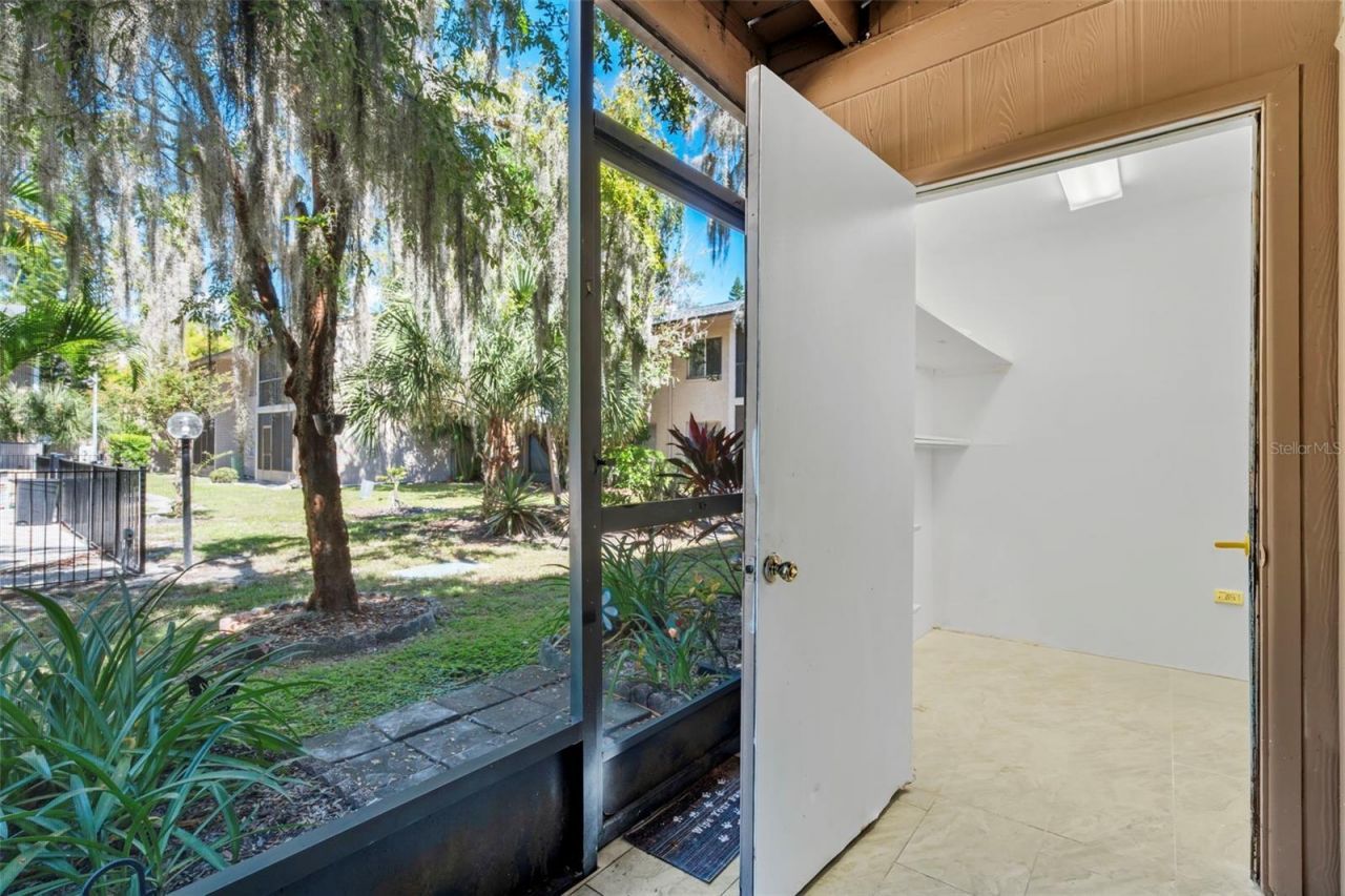 7505 Pitch Pine Circle, Unit 119, Tampa, FL 33617 Photo