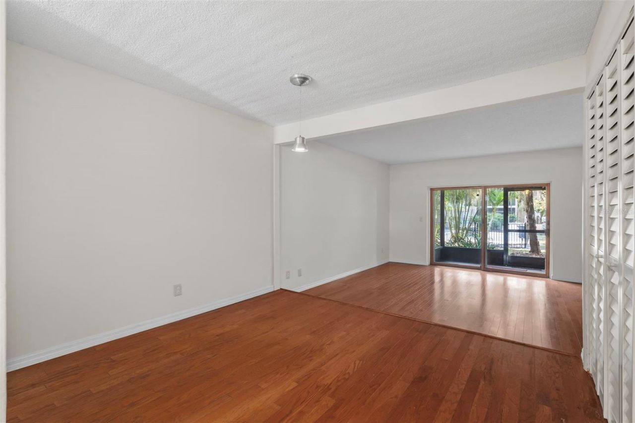 7505 Pitch Pine Circle, Unit 119, Tampa, FL 33617 Photo