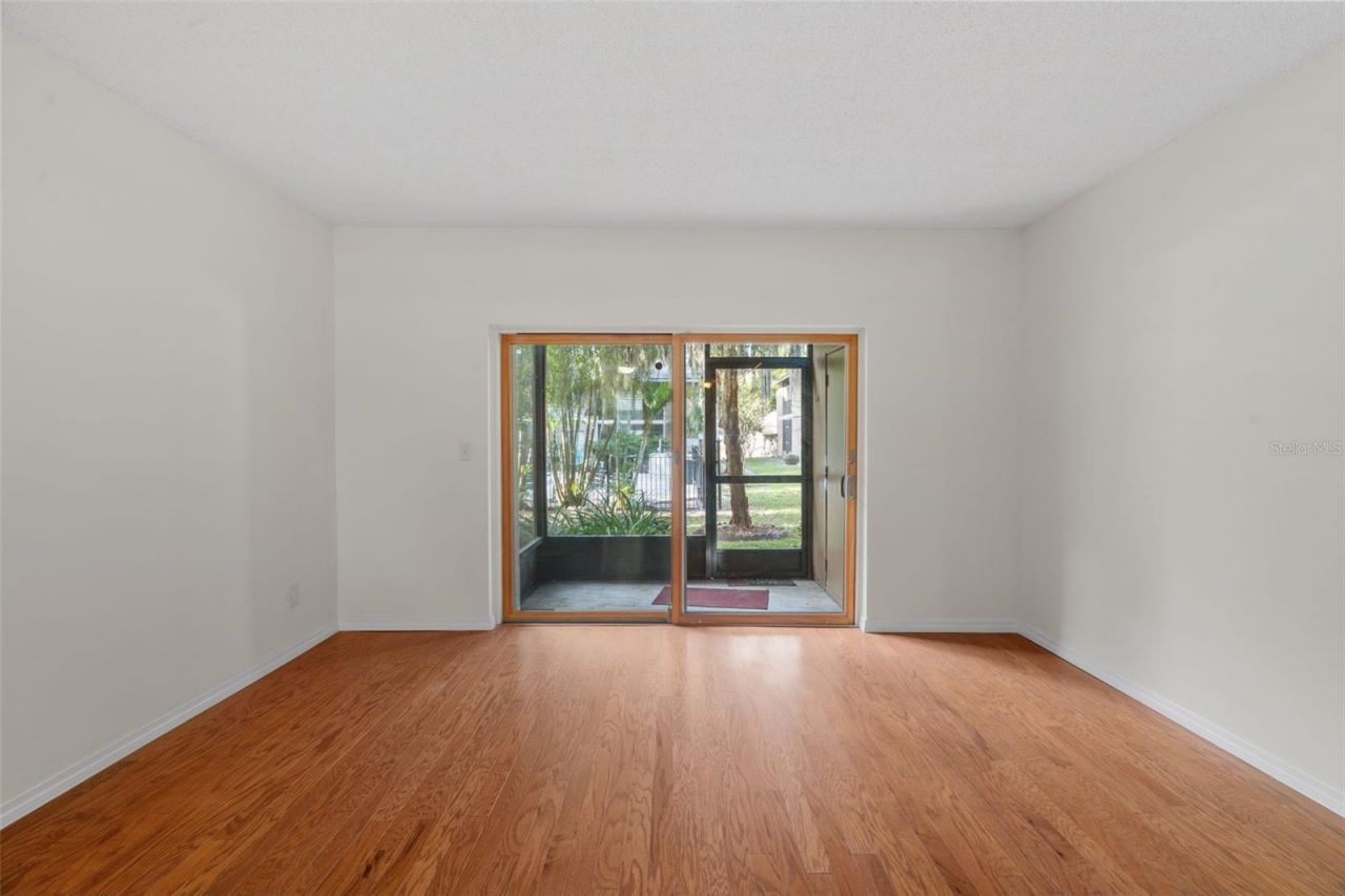 7505 Pitch Pine Circle, Unit 119, Tampa, FL 33617 Photo